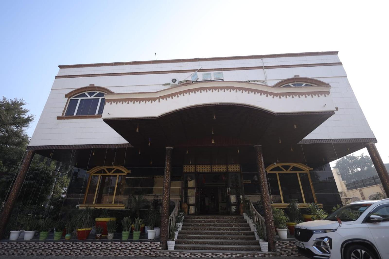 Hotel Sheetal Regency,Near Janambhumi Mathura Exterior foto