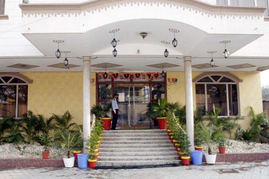 Hotel Sheetal Regency,Near Janambhumi Mathura Exterior foto