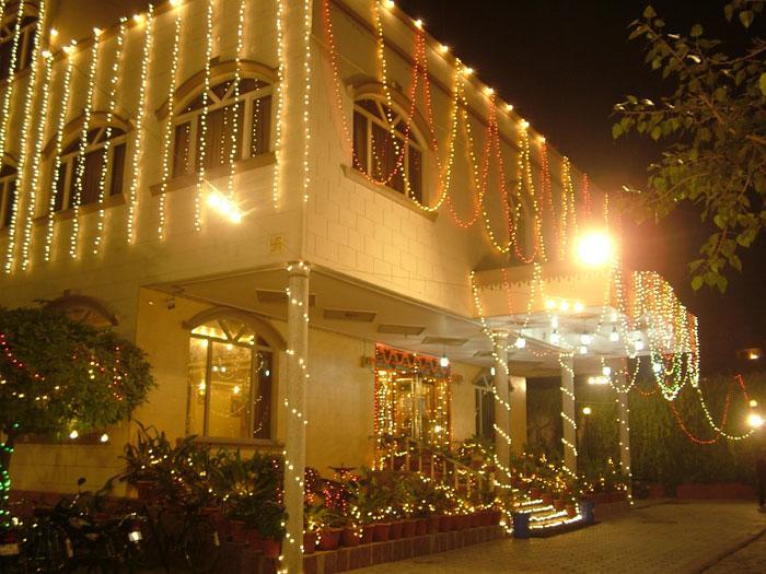 Hotel Sheetal Regency,Near Janambhumi Mathura Exterior foto