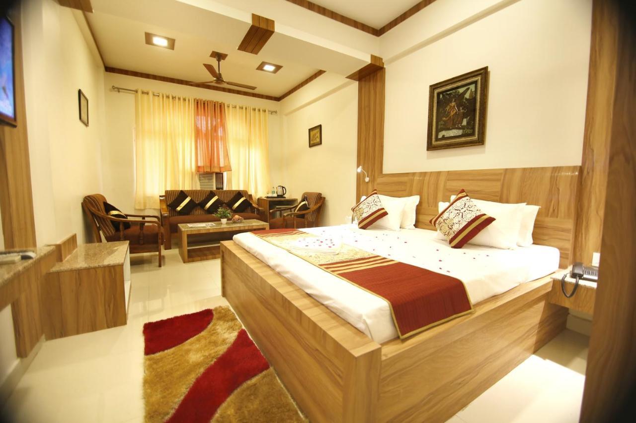 Hotel Sheetal Regency,Near Janambhumi Mathura Exterior foto